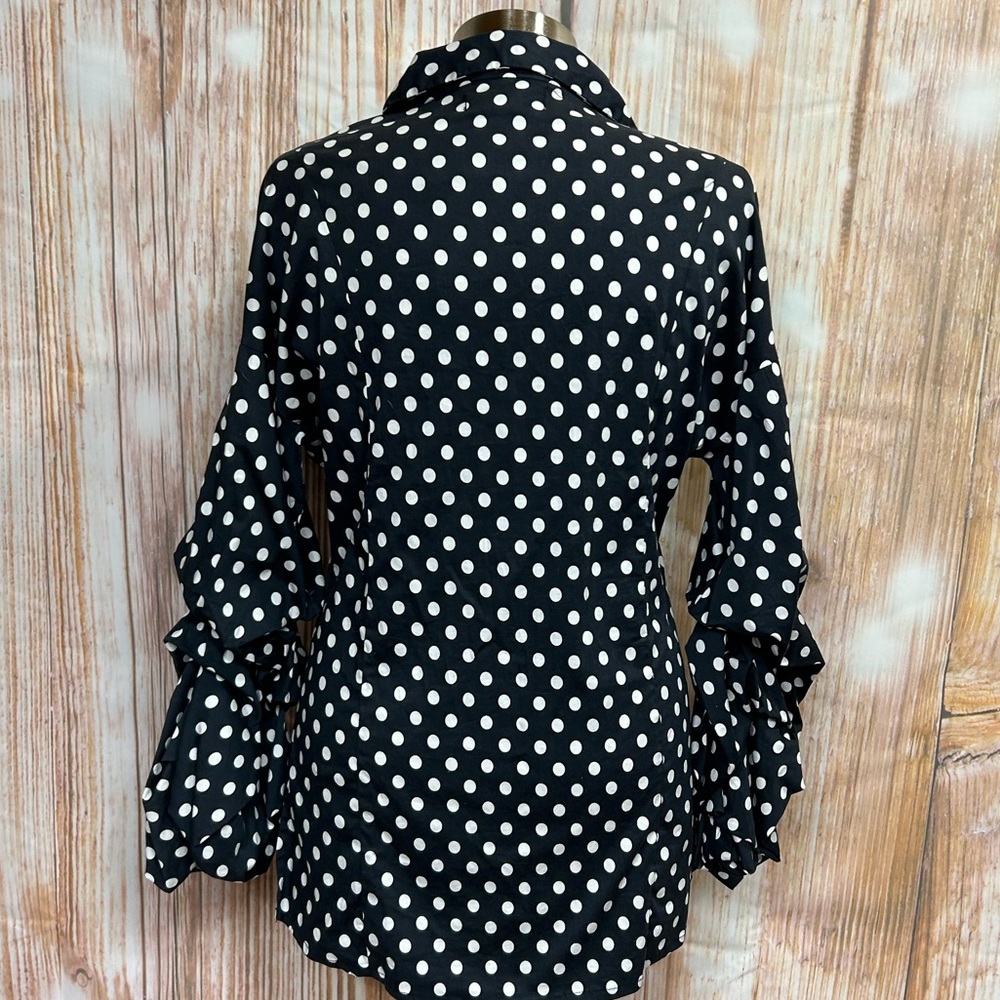 Spoon Jeans Black‎ and White Polka Dot Dramatic Sleeve Button Down Top - Picture 4 of 9
